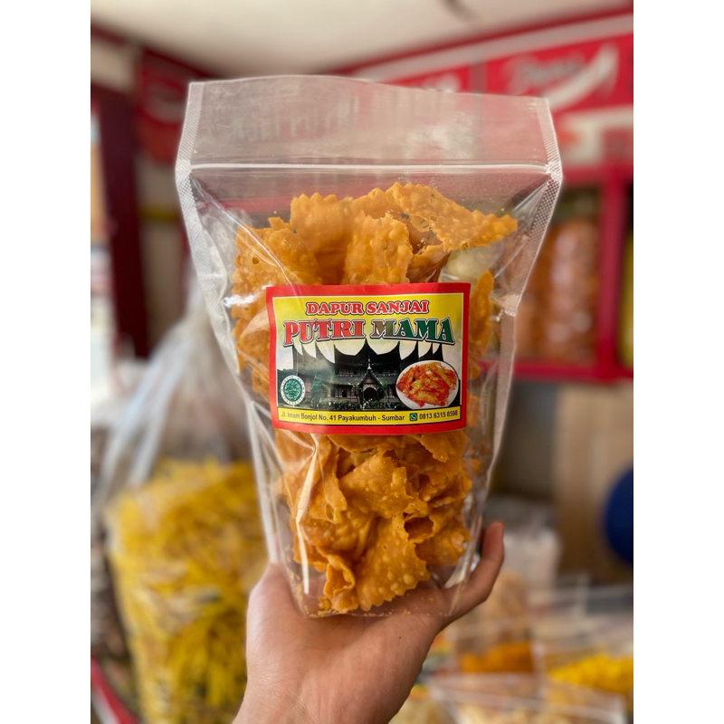 

Kerupuk pangsit pedas / kue bawang / pangsit pedas khas sumatera barat