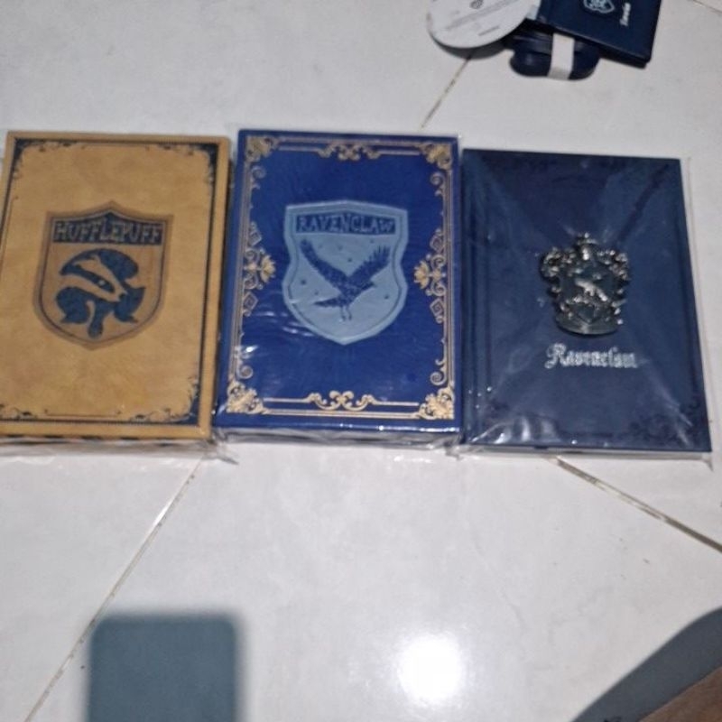 

buku harry potter x miniso