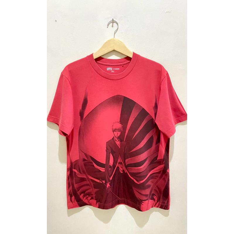 Kaos Uniqlo Bleach