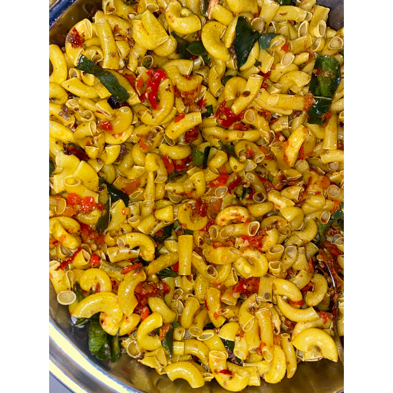 

Makaroni pedas/Makaroni bantat/makaroni kuning/ Makaroni Gurih pedas/Makaroni Cikruh