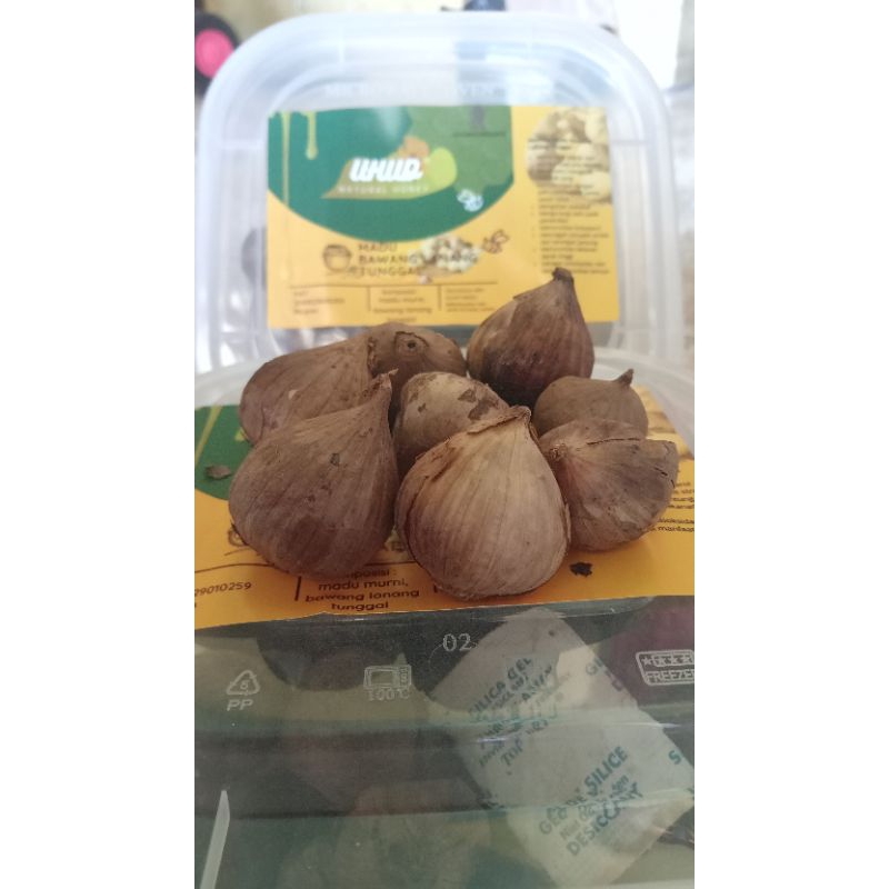 

250gram BLACK GARLIC TUNGGAL I BAWANG HITAM LANANG GRADE B