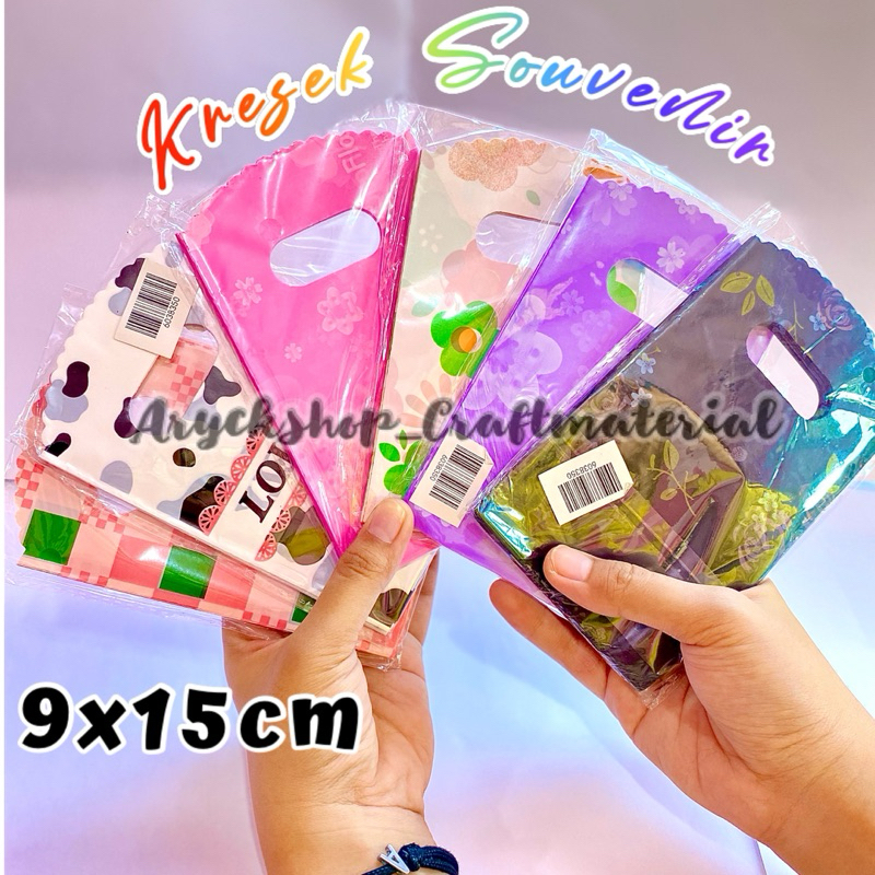 

Kantong Kresek Plastik KECIL Ukuran 9x15 Plong Motif Warna warni Plastik souvenir