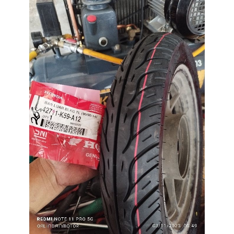 BAN BAN ORI FEDRAL 90/90-14 TUBLES/BAN BELAKANG VARIO150/BAN LUAR FEDRAL BEAT FI/BAN BELAKANG FEDRAL