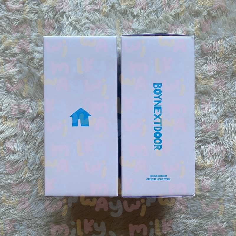 [READY STOCK] BOYNEXTDOOR OFFICIAL LIGHTSTICK WEVERSE SHOP