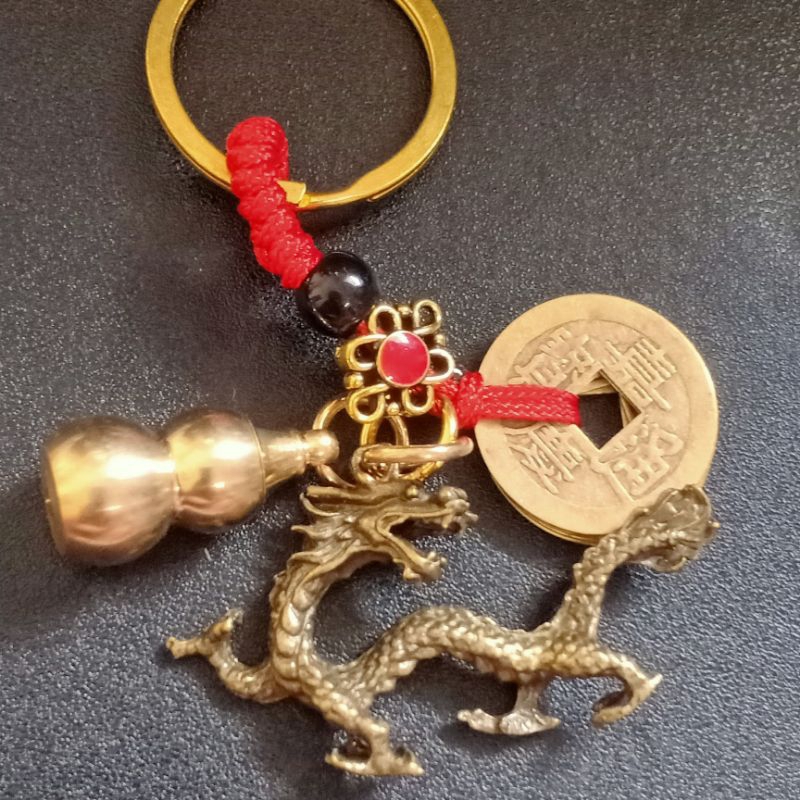 gantungan kunci fengshui Naga Koin