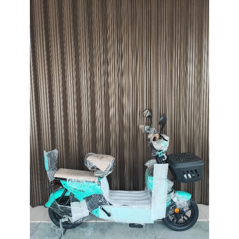 SEPEDA LISTRIK AVIATOR AT 225