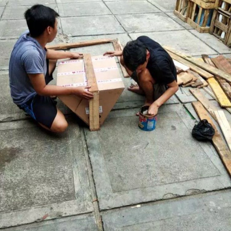 

KODE F54Q valet kayu