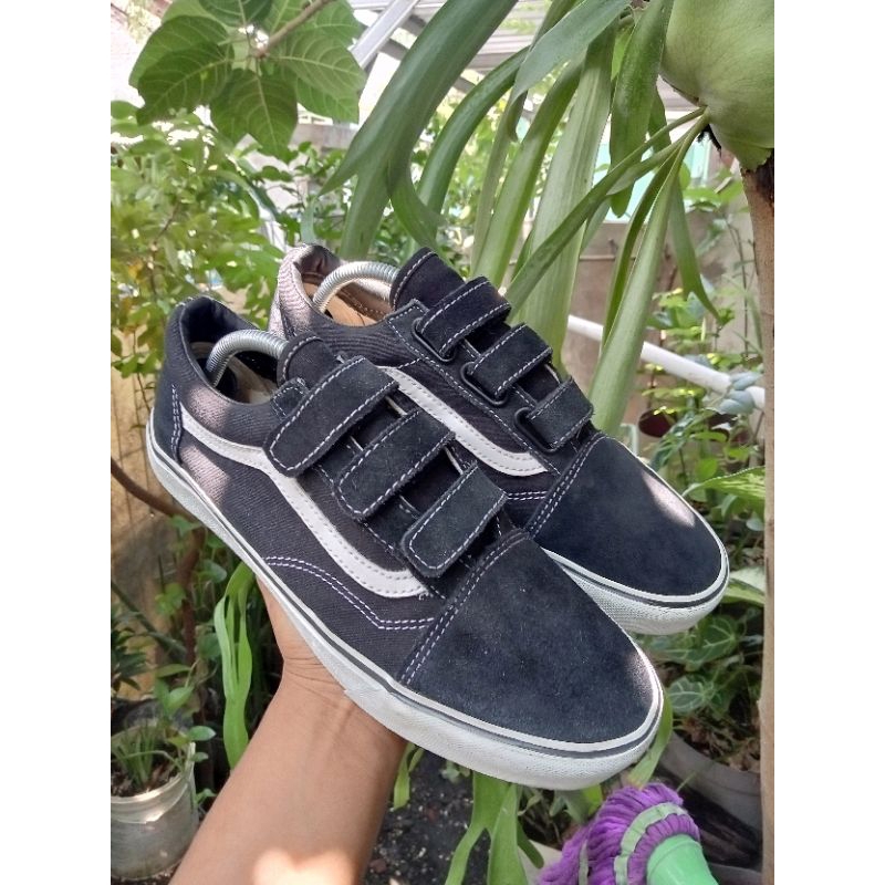 Sepatu Second / Sepatu Bekas Vans OS Velcro BW - Size : 42 - Insole : 27 cm - casual - sneakers
