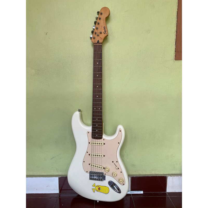 Gitar listrik squier bullet strat - req shpe