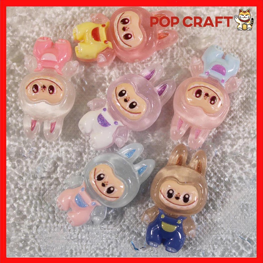 

DM Resin Clay Stiker 3D Labubu Lucu Aksesoris DIY Gantungan Aksesoris Nail Art Labubu Viral 3D-023