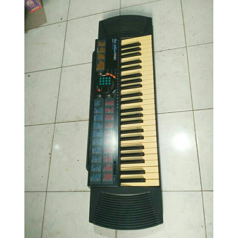 keyboard/piano Yamaha psr 78, normal second