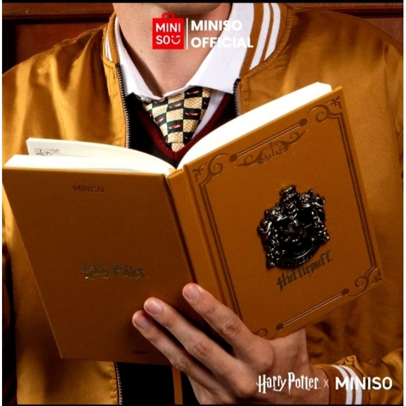 

MINISO X HARRY POTTER BUKU HUFFLEPUFF