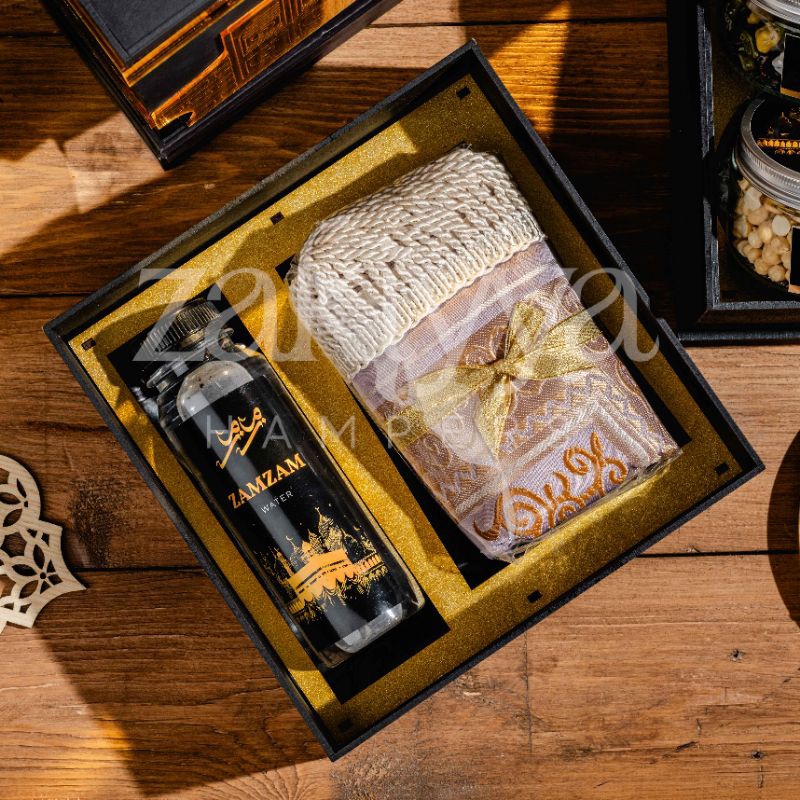 

Hampers Paket Oleh-Oleh / Souvenir Haji Dan Umroh Premium Paket Premium Mekah 3