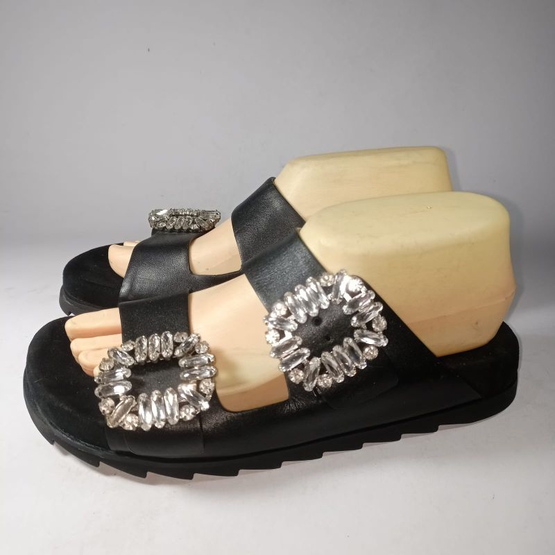 Roger Vivier original leather sandal 39 size woman shoes