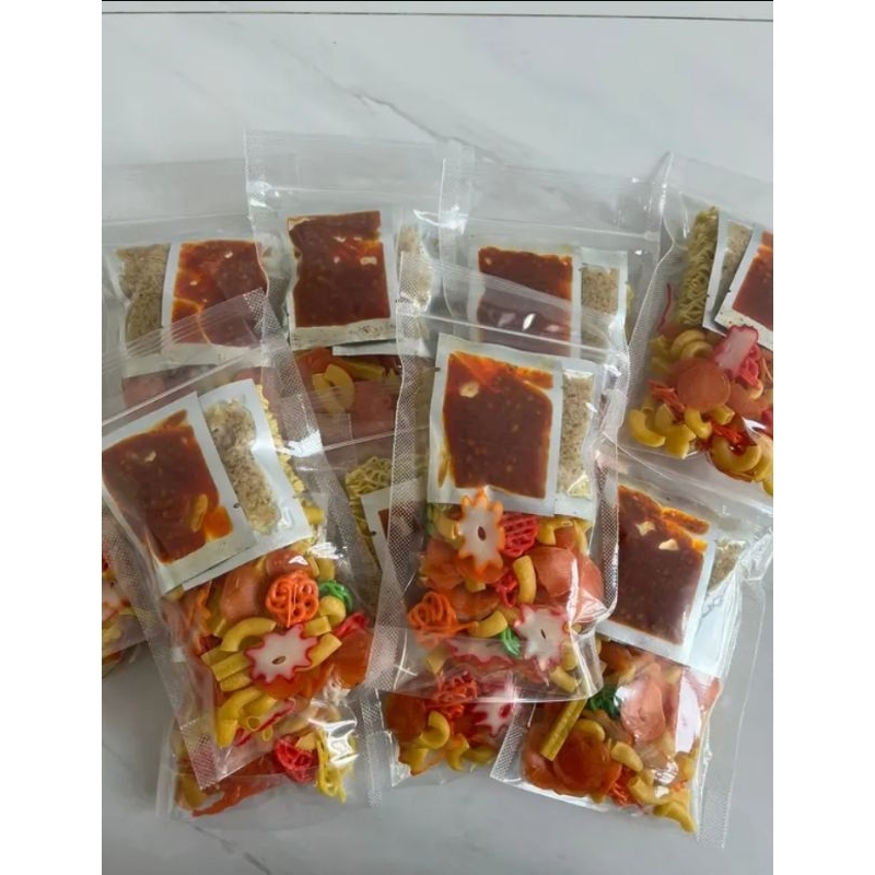 

seblak instan seblak frozenfood isi 16pcs Rp35000