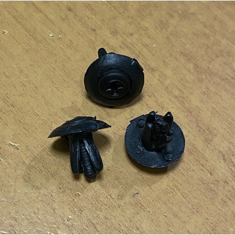 

Kancing klip cengkeh ukuran kecil 6 mm