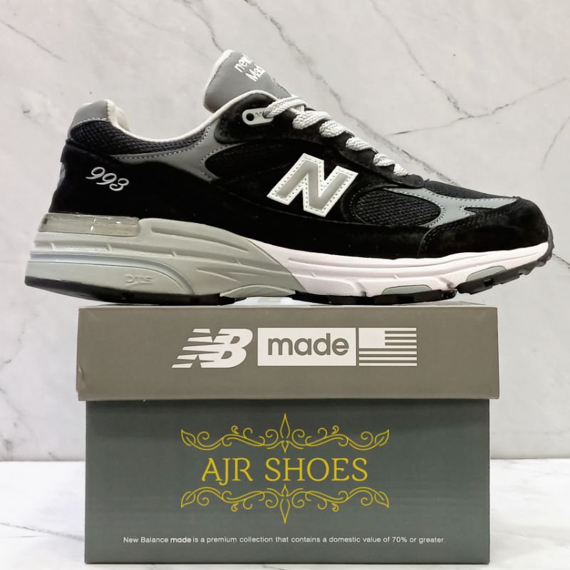 SEPATU NEW BALANCE 993 / MR993BK BLACK