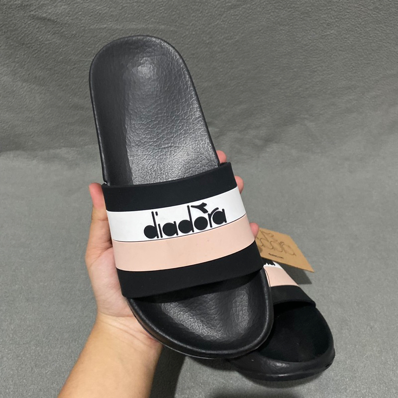 Diadora Guru Women Sandals - Black Pink