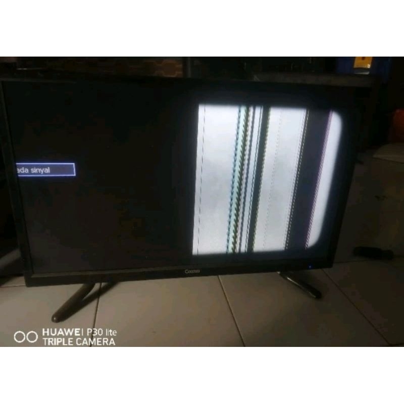 Panel Tv Coocaa 32 inch, rusak cof (baca deskripsi)