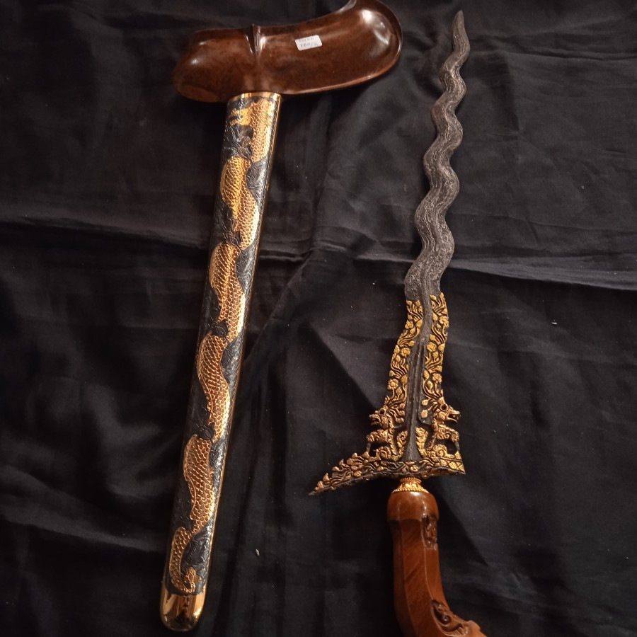 Keris Singo Barong Kinatah Sepuh Emas Pamor Wos Wutah Gagah