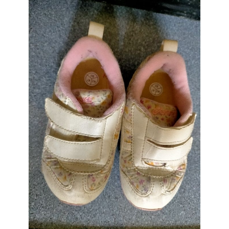 Sepatu Asics Anak