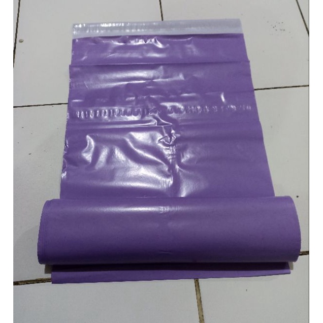 

Terbaik plastik packing polymailer 35x5 isi 5 ungu dan hitam