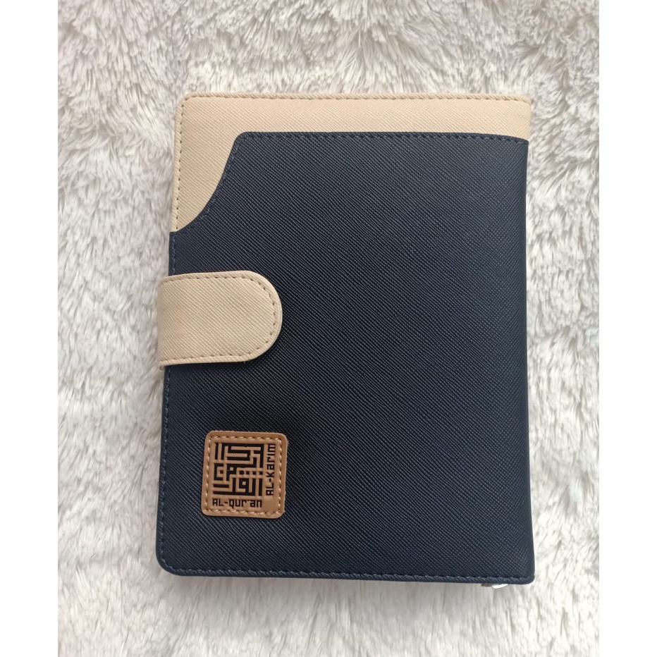 

Mega COVER SAMPUL ALQURAN B6 17X12CM 19 X13 CM COVER SAMPUL SAJAJANGAN SALAH PILIH ADA 2 UKURAN