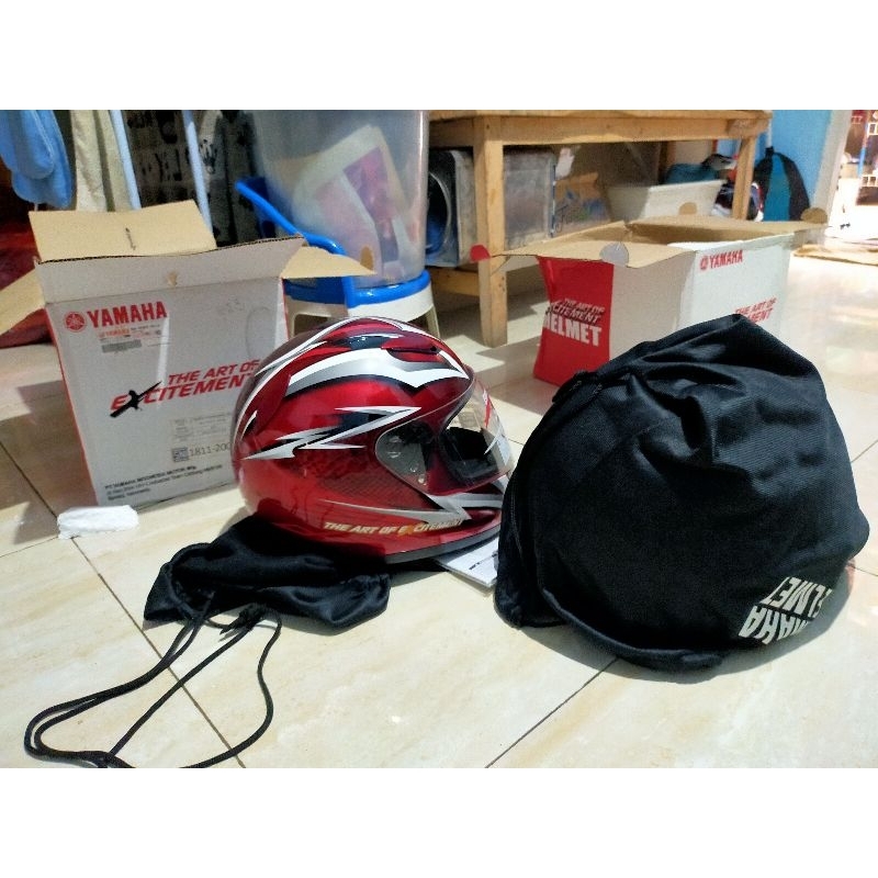 Kode 5D9-W001E-FR-L0 Yamaha Full Face Helmet Red Size L Helm Helem Full Face Fullface Teropong Tropo