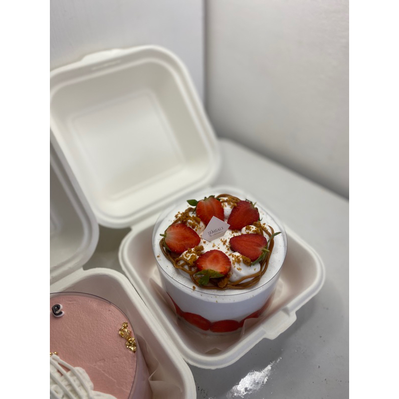 

strawberry torte/bento cake