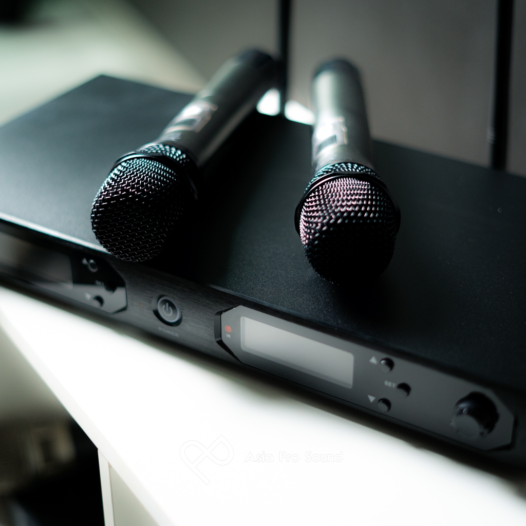 VXT ACT911 Black / VXT ACT 911 Black Wireless Microphone