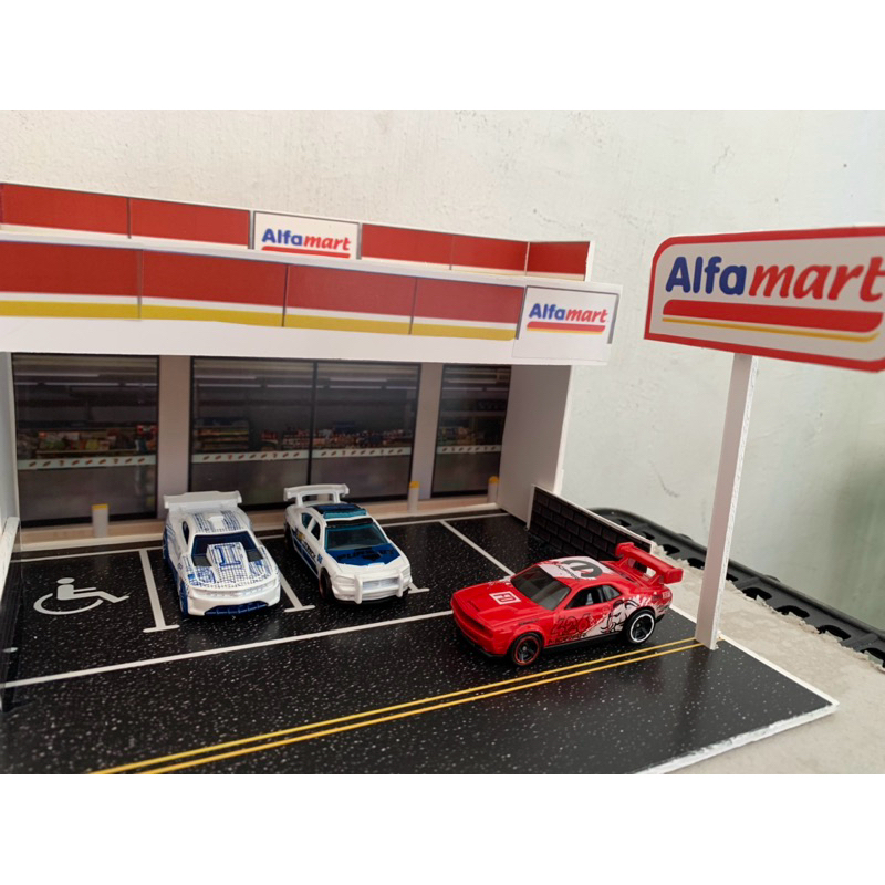 Diorama alfamart hotwheels