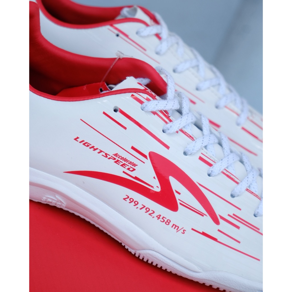 Sepatu Futsal Specs Lightspeed Reborn IN White Emperor Red