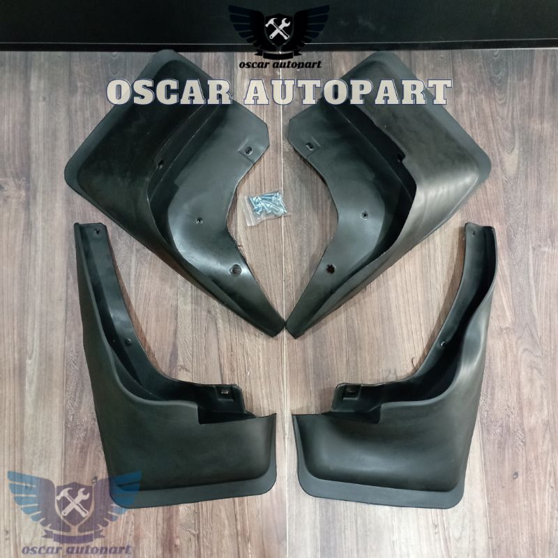 Mud Guard / Karpet Lumpur Innova 2005-2015