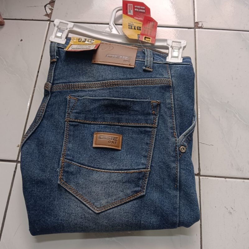 Celana Jeans OBIE Standard PRIA