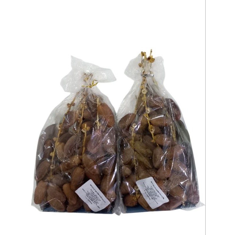 

Kurma Tangkai 600 Gram Plastik