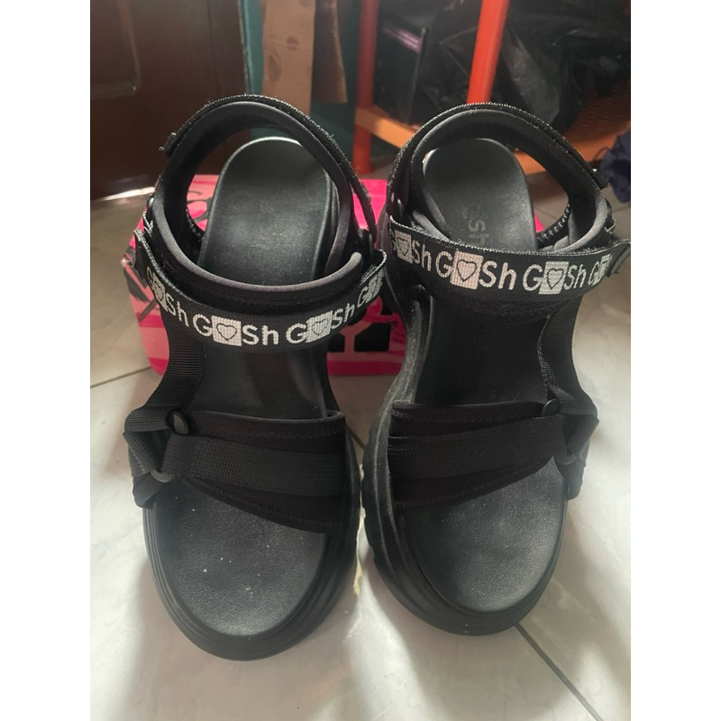 Sandal gosh Hitam