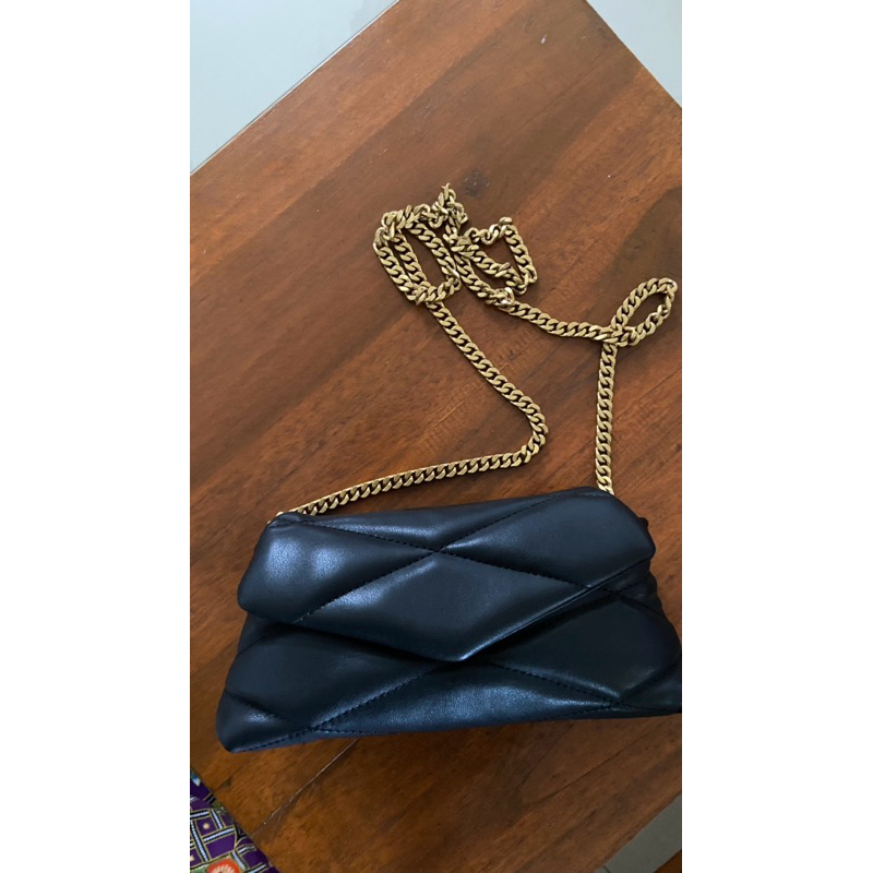 Preloved sling bag Mango