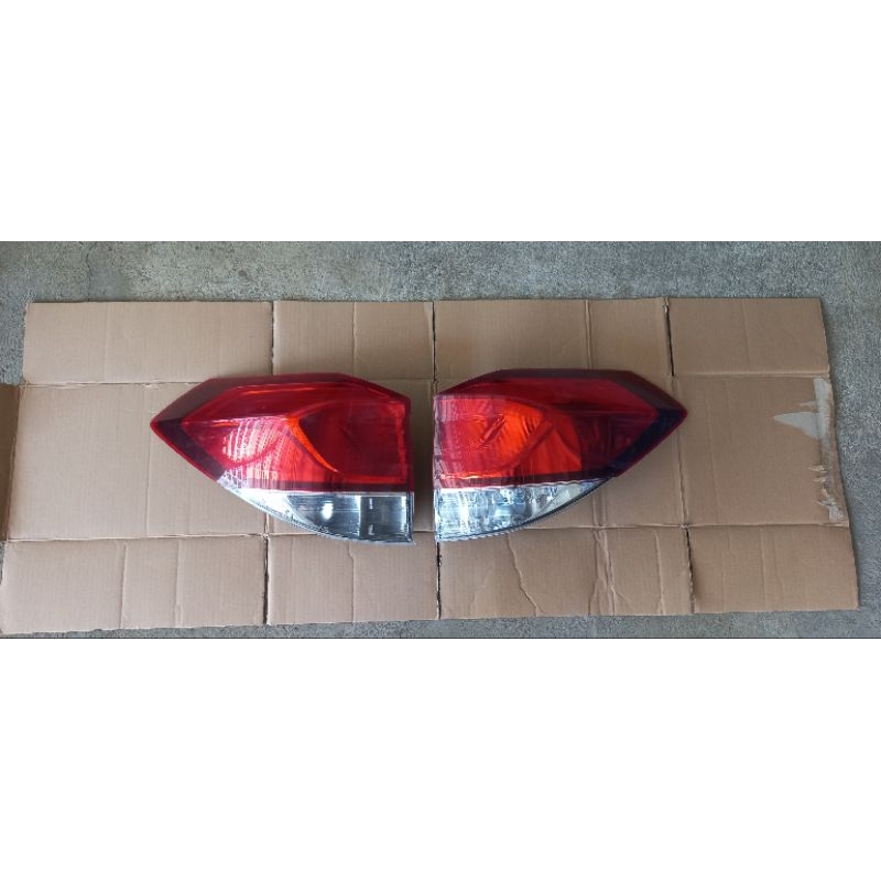 stoplamp lampu belakang honda mobilio original