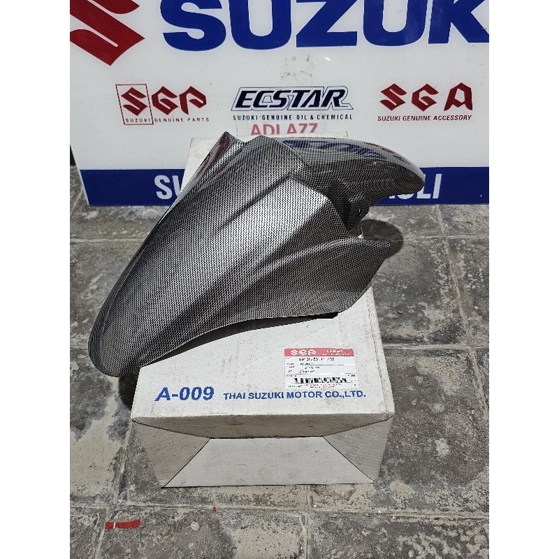 spakbor slebor depan skywave motif carbon asli original Suzuki SGA thailand 9913H-53111