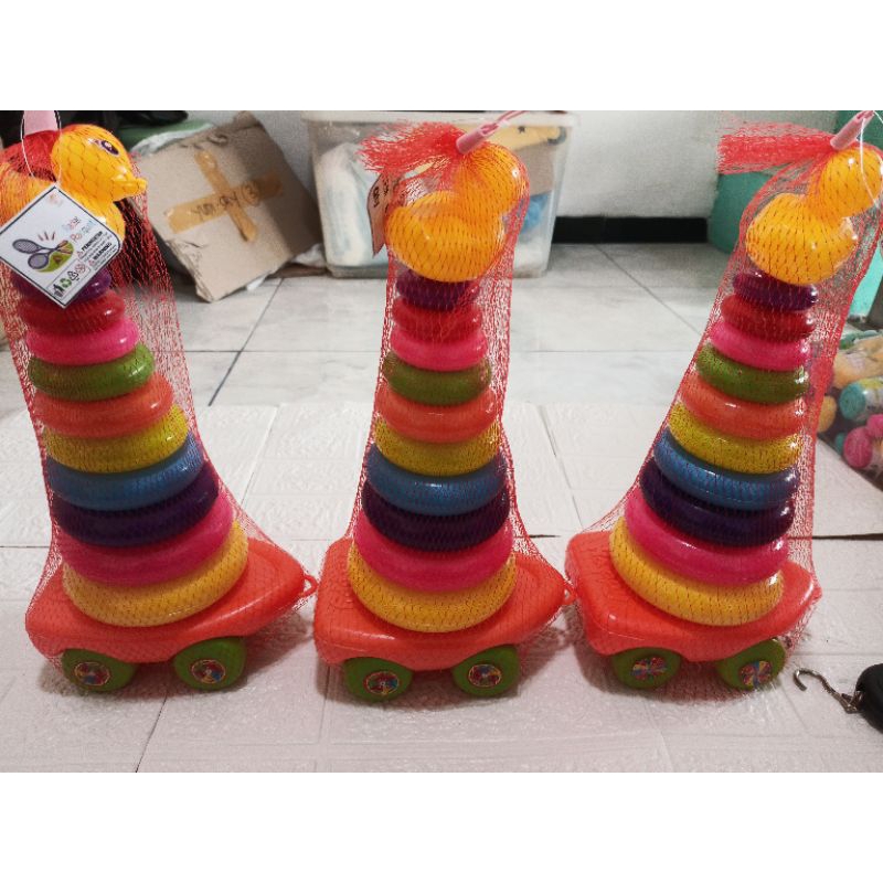 MAINAN MENARA DONAT