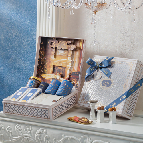 

Timeless Christmas Hampers