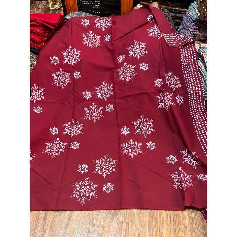 BATIK NATAL. Kain batik natal. seragam natal. gift natal. Dress batik natal. Dress natal. batik nata