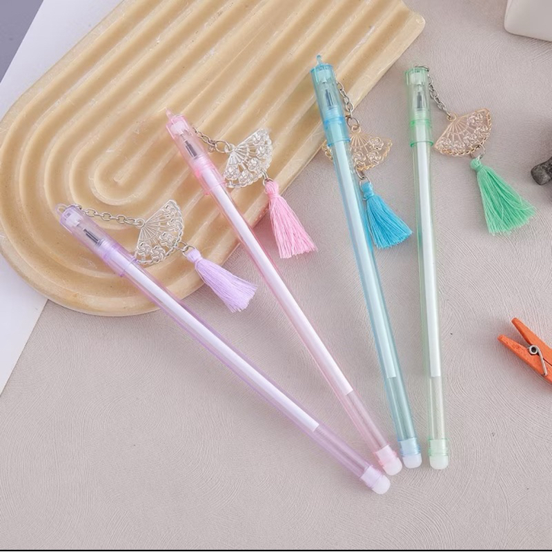 

SELUSIN pulpen pena gantungan kipas