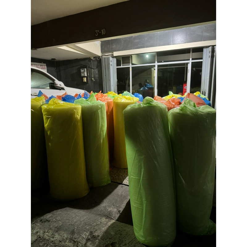 

Bubble buble Wrap 1 Roll untuk paking 2kg / 2,4kg / 3 kg hitam ,bening khusus gosend dan grab instan