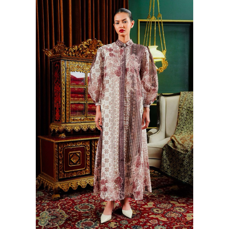 Benang Jarum-Benang Pelangi Kemuning Texture Dress-Maroon