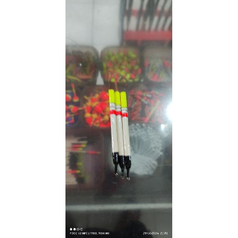 Pelampung Bulu Merak (bahan terbuat dari bulu merak asli) gk asli uang kembali