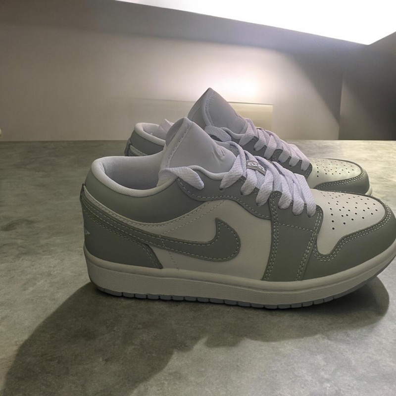 NIKE AIR JORDAN 1 LOW WHITE WOLF GREY