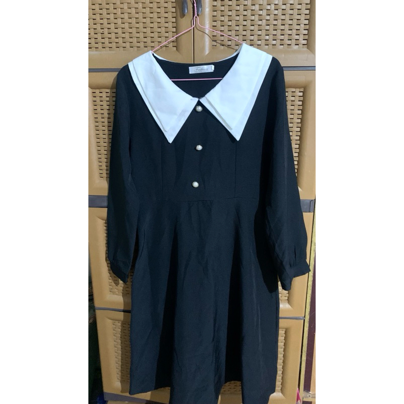 Preloved midi dress korea kerah sailor warna hitam putih