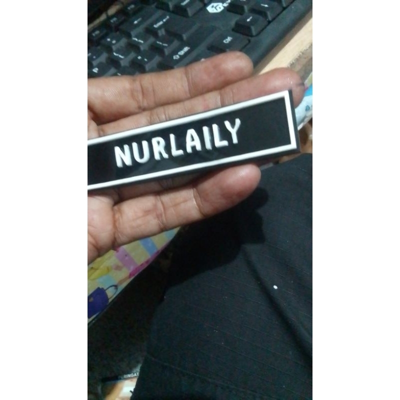 Name tag / Nama dada / Papan Nama akrilik timbul
