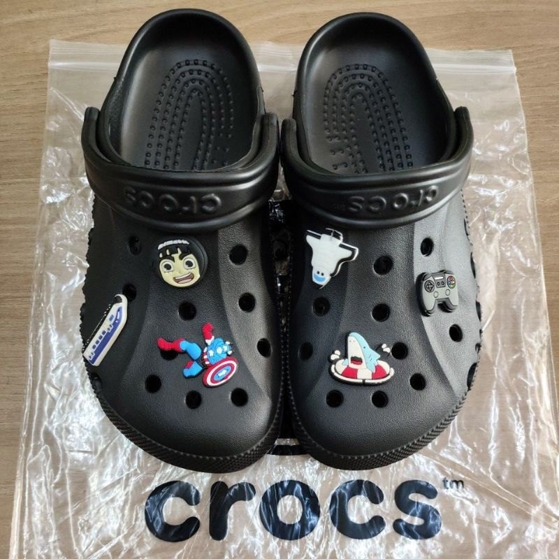 SANDAL CROCS BAYA CLASSIC NO CUTTING BLACK MAMBA FULL BLACK M6/W8 INSOLE 24.5CM MULUS ORIGINAL AUTHE